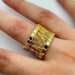 Gold Tone Wide Wire Crossover Statement Ring Sz 9 Boho Chunky